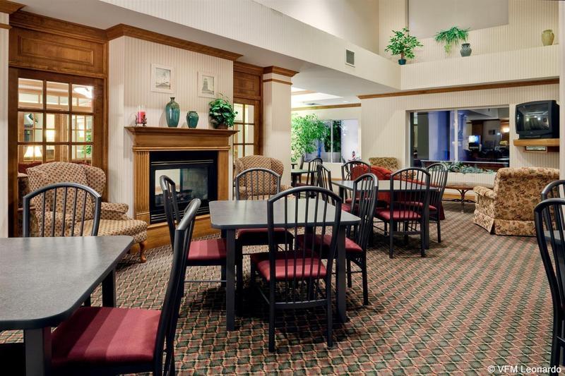 Comfort Inn & Suites Findley Lake Restaurant billede